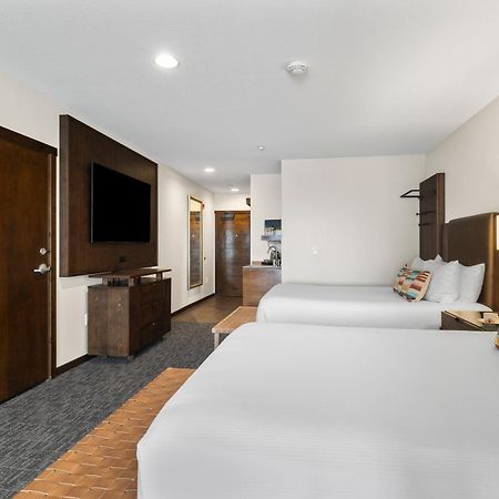 Oxford Hotel Bend Bagian luar foto