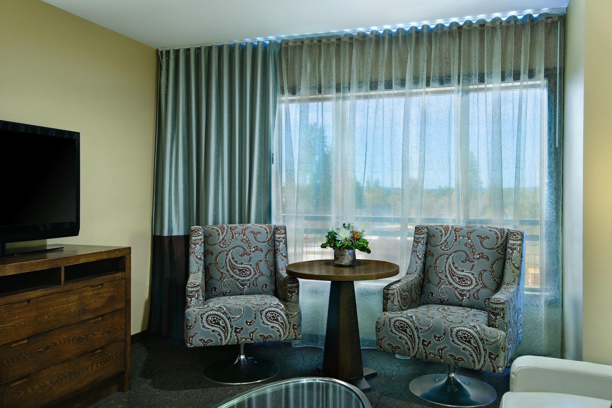 Oxford Hotel Bend Bagian luar foto