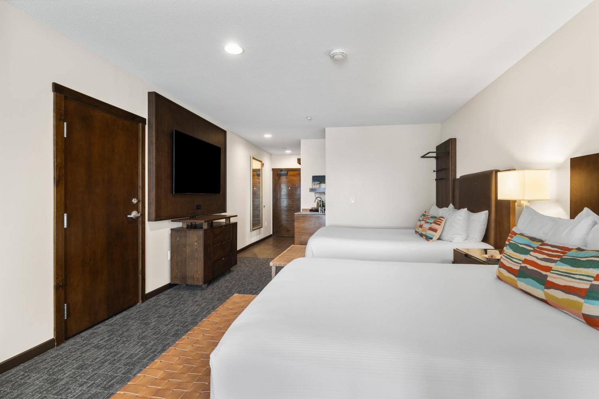 Oxford Hotel Bend Bagian luar foto