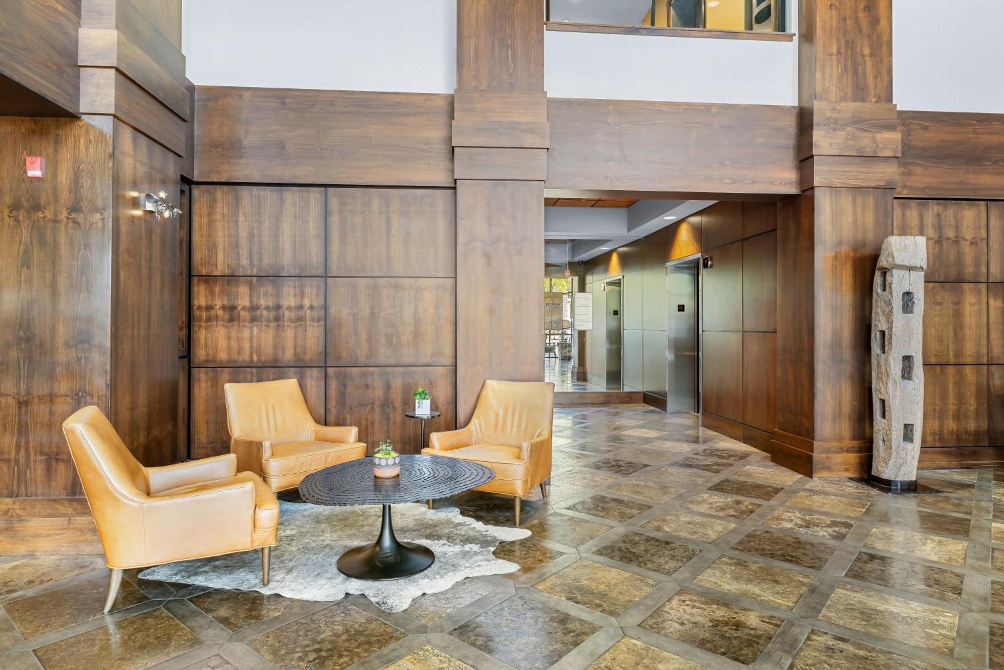 Oxford Hotel Bend Bagian luar foto