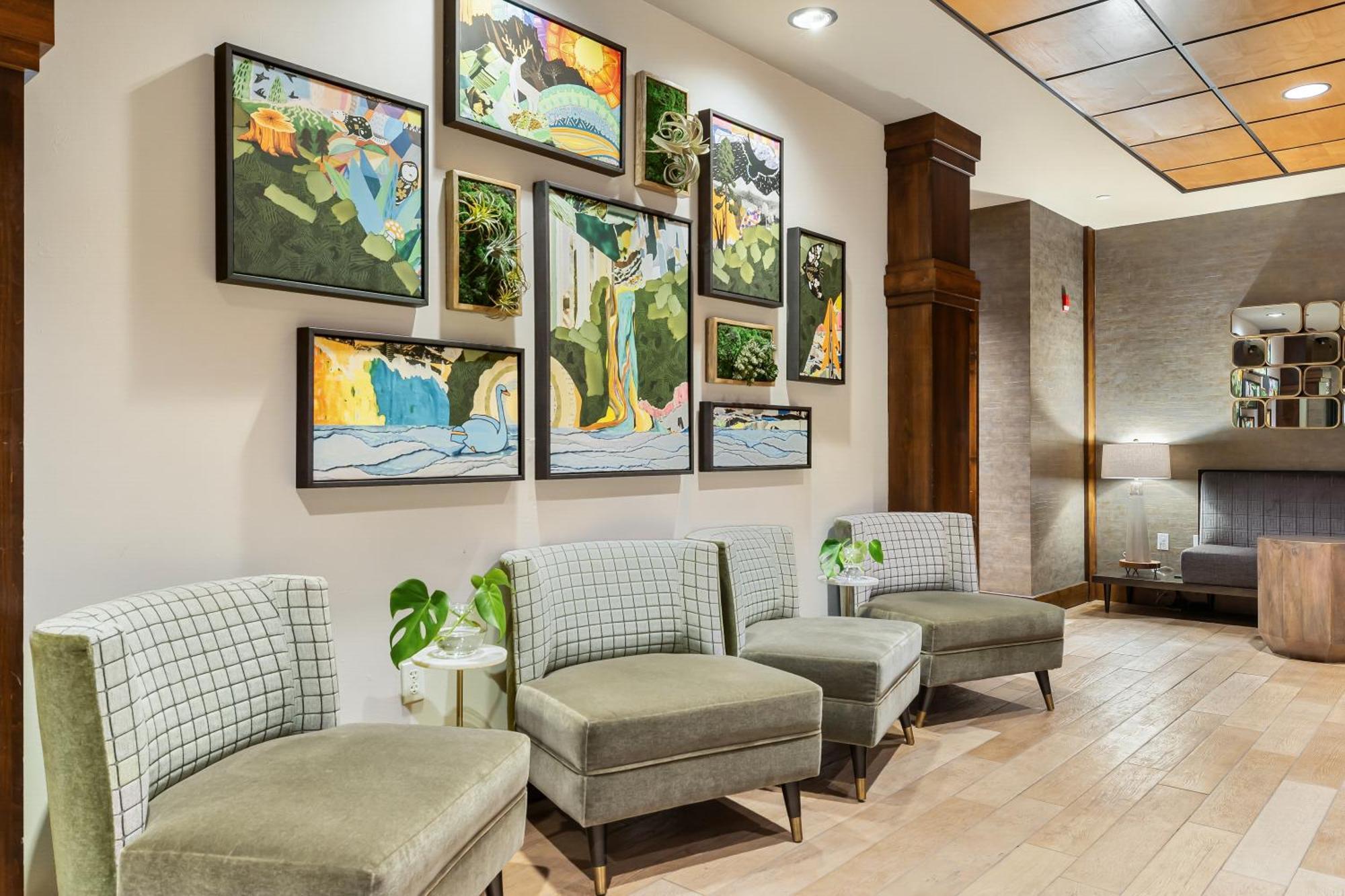 Oxford Hotel Bend Bagian luar foto