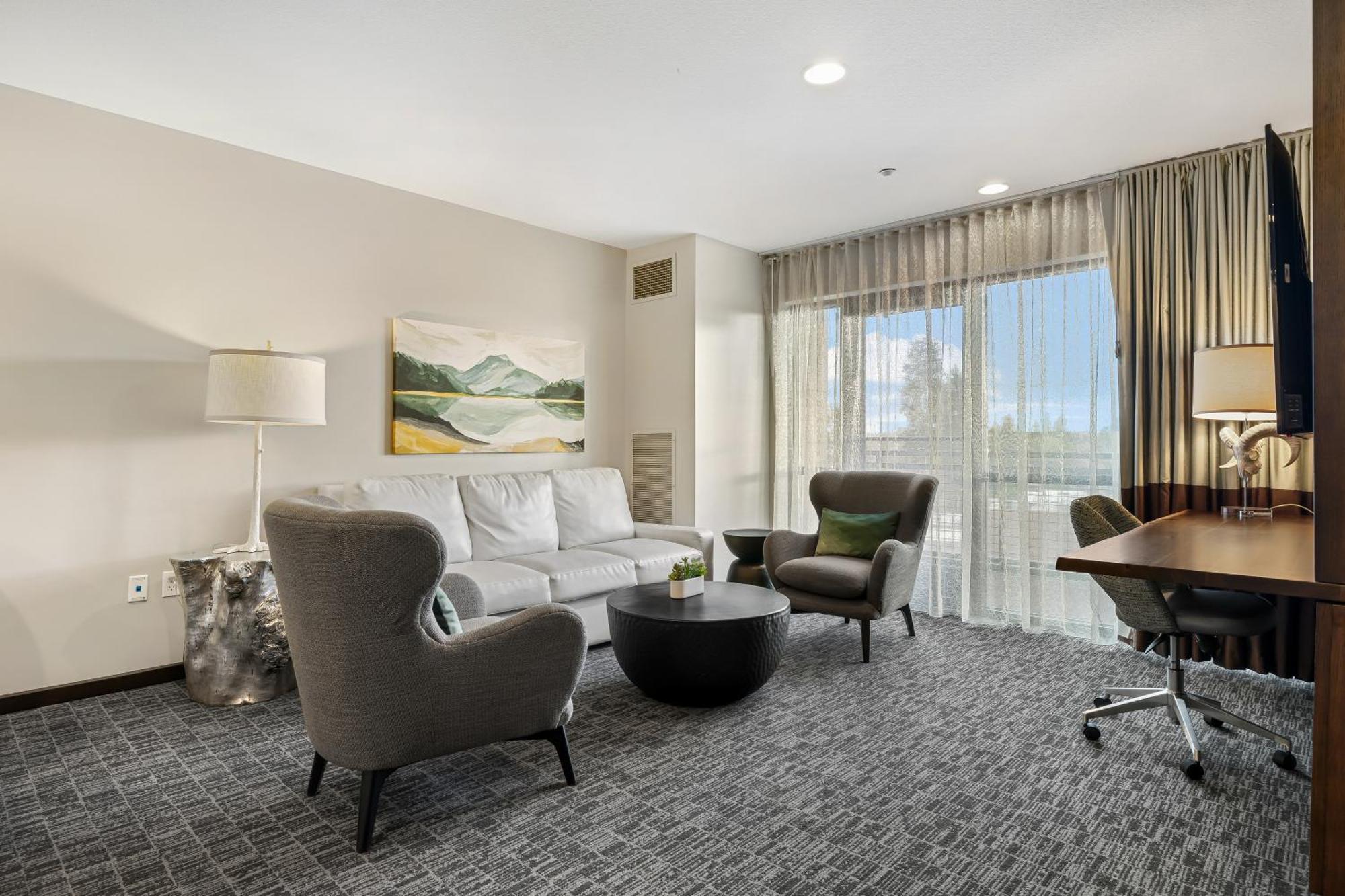 Oxford Hotel Bend Bagian luar foto
